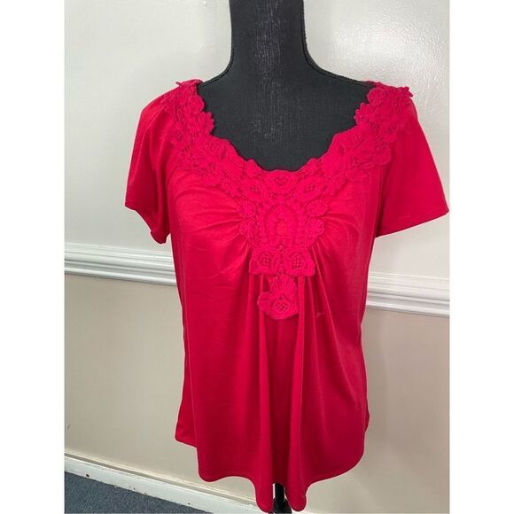 New Directions Red Short Sleeve Lace Blouse Size Medium - Picture 1 of 7